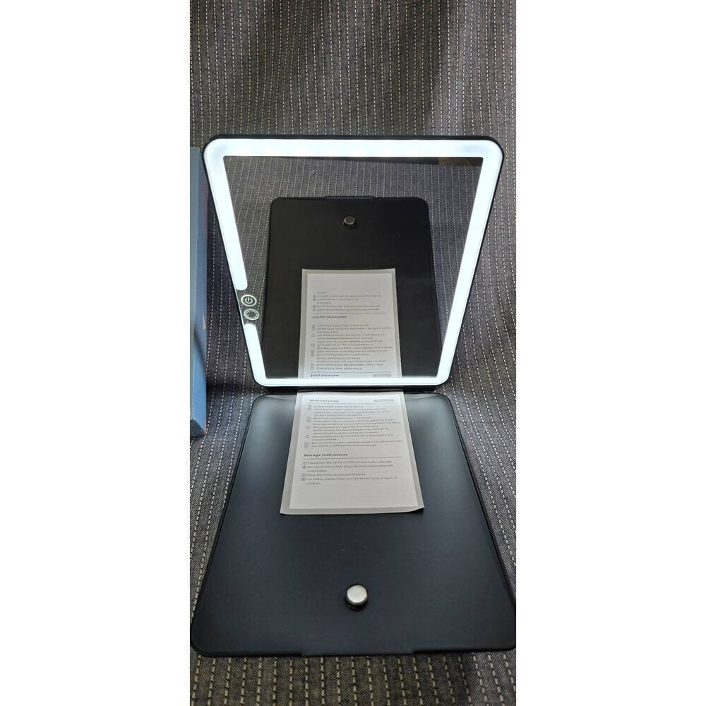 DeWEISN Rechargeable Pad LED Makeup Mirror - Picture 2 of 6